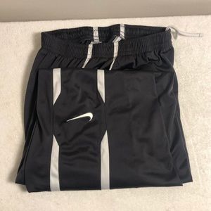 Nike pants joggers